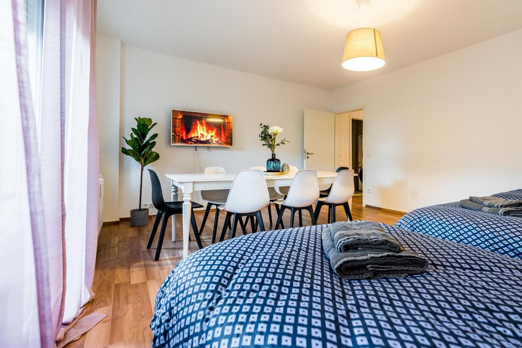 Comodo Apartments Solingen Zimmer foto